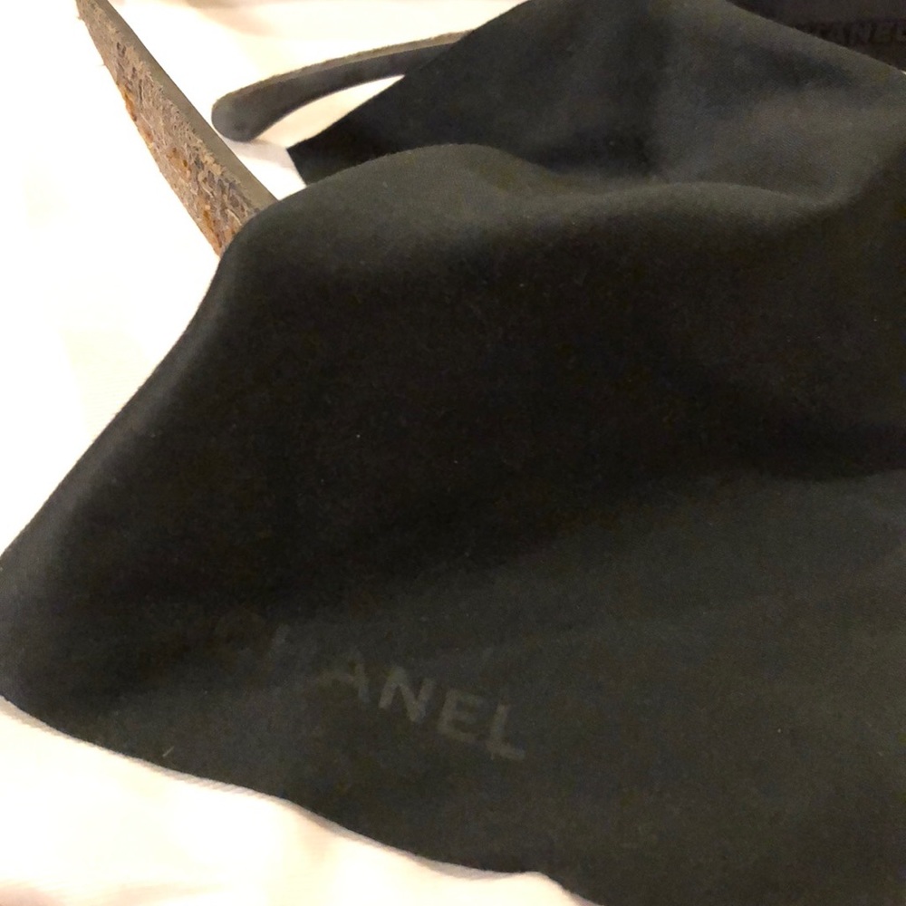 Chanel Brown Tweed Polarized Sunglasses - Picture 8 of 8